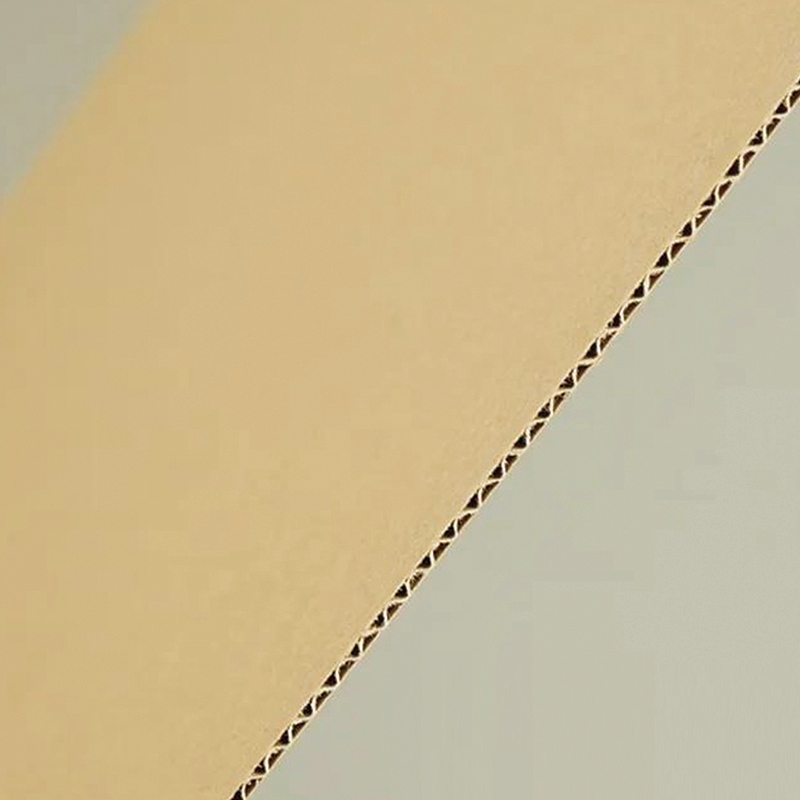 In che modo il cartone ondulato E-Flute migliora le prestazioni dell'imballaggio e la protezione del prodotto?